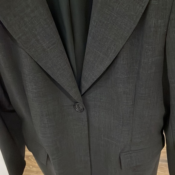 3pc wool/ poly blend suit - fine charcoal grey - Picture 3 of 13